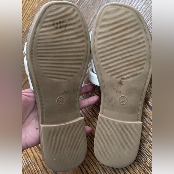 Cushionaire Pre-Owned Farah Slide Sandal White Size 9 - Picture 4 of 8